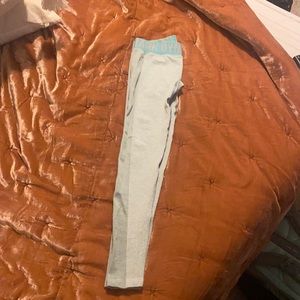 Gym shark leggings size S